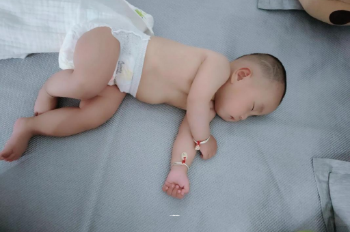 玉溪宝宝积食发烧怎么处理